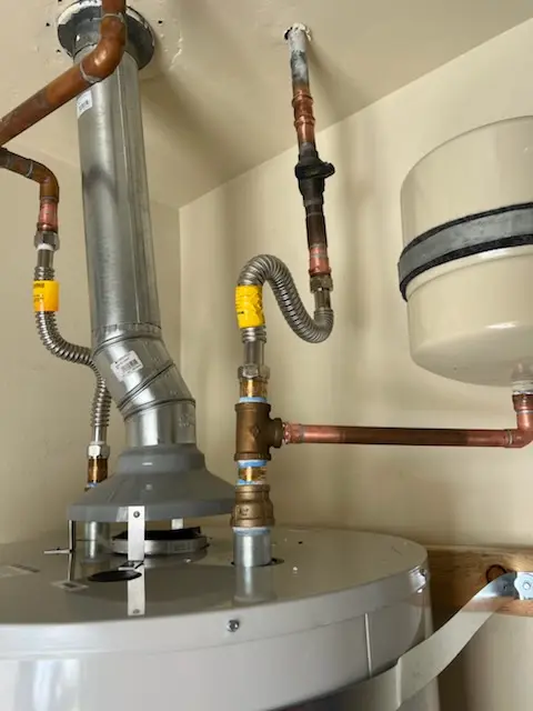 Water heater installation and plumbing repair in Urban Honolulu
